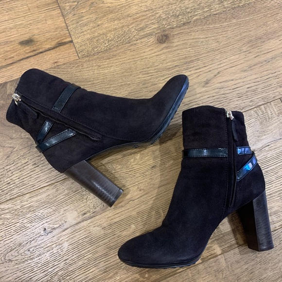Tod’s Brown Suede Leather Booties - Picture 5 of 6
